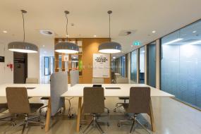 180平米办公室墙面装饰装修效果图片