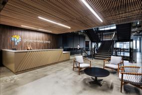 100平米办公室墙面装修设计效果图片