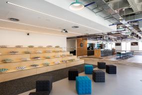 时尚混搭风小型办公室装潢效果图