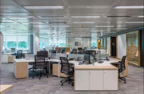 后现代风格小型办公室摆设装修效果图