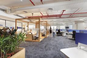 200平办公室布局平面图