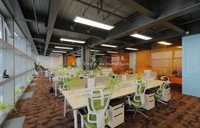 网络办公室装修图片