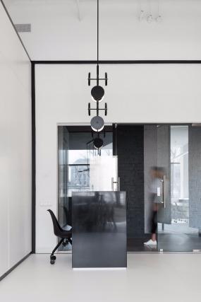 简单办公室室内装修图