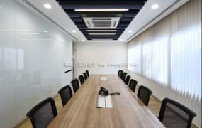 现代办公室室内装饰设计效果图