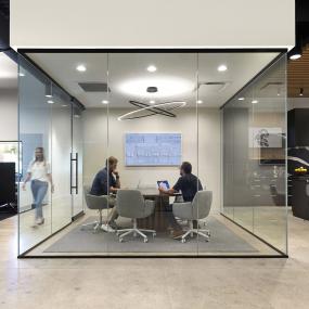 现代风格办公室布局图欣赏