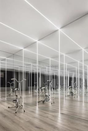 现代办公室过道装修效果图片