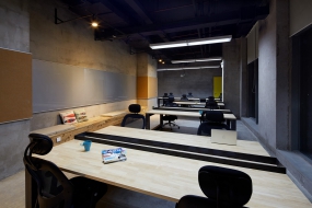 办公室装修工业风图片