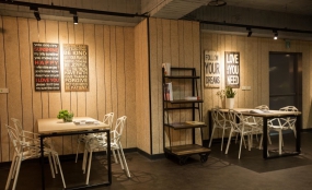 130平办公室工业装修图片