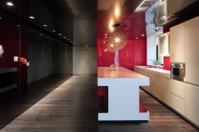 创意办公室内设计效果图