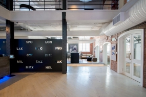 300平办公室装修工业风图片