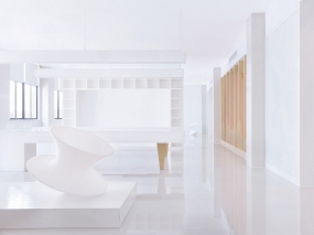 灰色地砖原木装修办公室图片