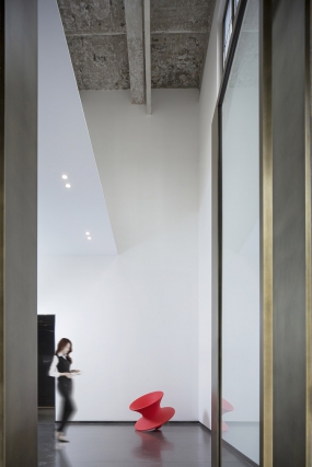 科技办公室装修方案图片