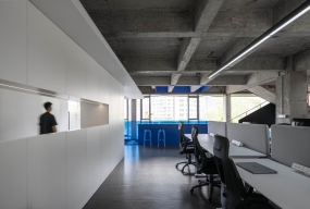 清爽办公装修图