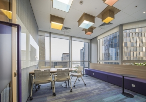 长形办公室装修效果图