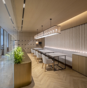 投资公司办公装修实拍图