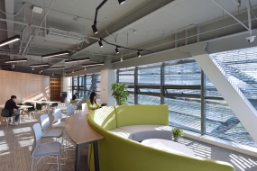 办公室休闲洽谈区装修图