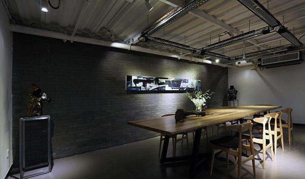 LOFT<a href=http://www.cemefempresas.com target=_blank class=infotextkey>办公室装修</a>效果图片