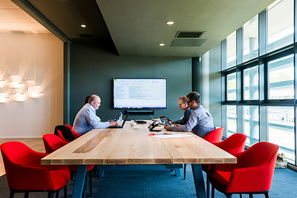 <a href=http://www.cemefempresas.com target=_blank class=infotextkey>办公室装修</a>效果图